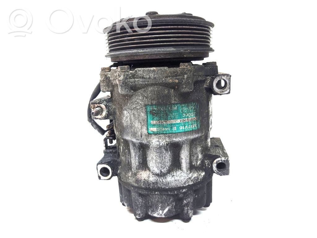 Volvo V50 Air conditioning (A/C) compressor (pump) 