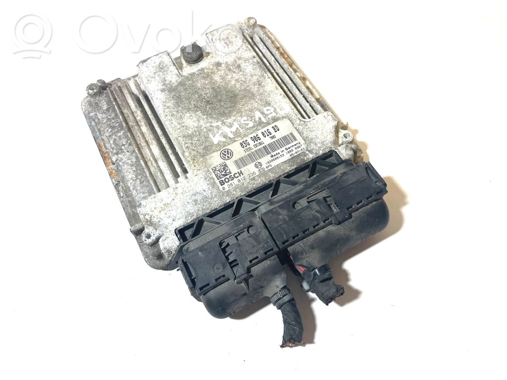 Skoda Octavia Mk2 (1Z) Engine control unit/module 