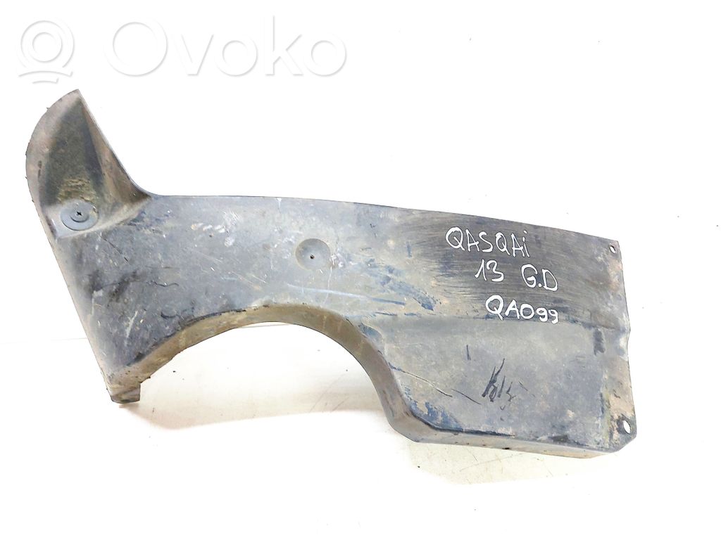 Nissan Qashqai Cita veida apakšas detaļa 