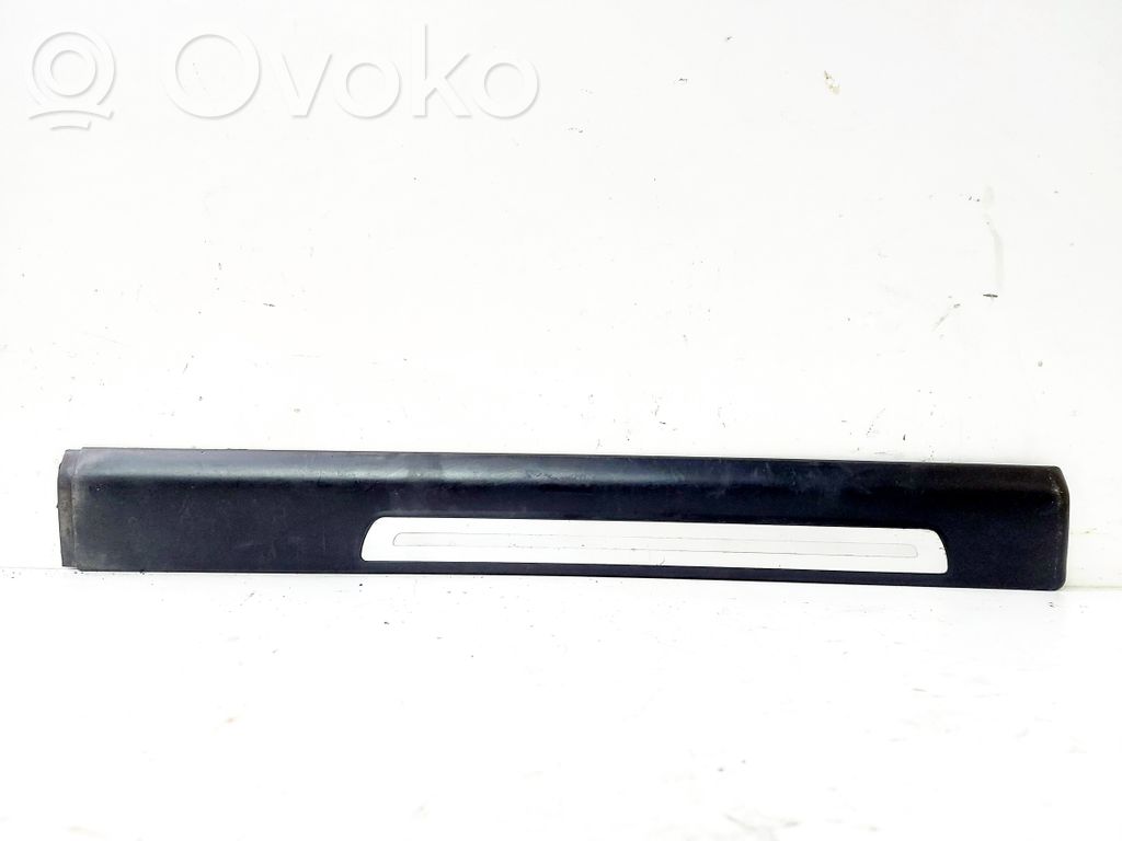 Audi A6 S6 C6 4F Listwa progowa tylna 