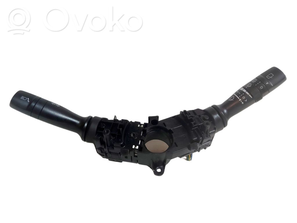 Hyundai i40 Wiper turn signal indicator stalk/switch 