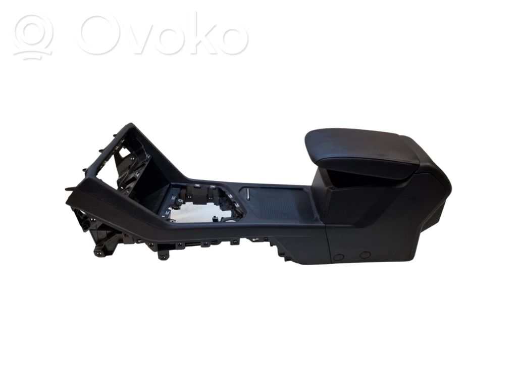 Volkswagen Tiguan Center console 