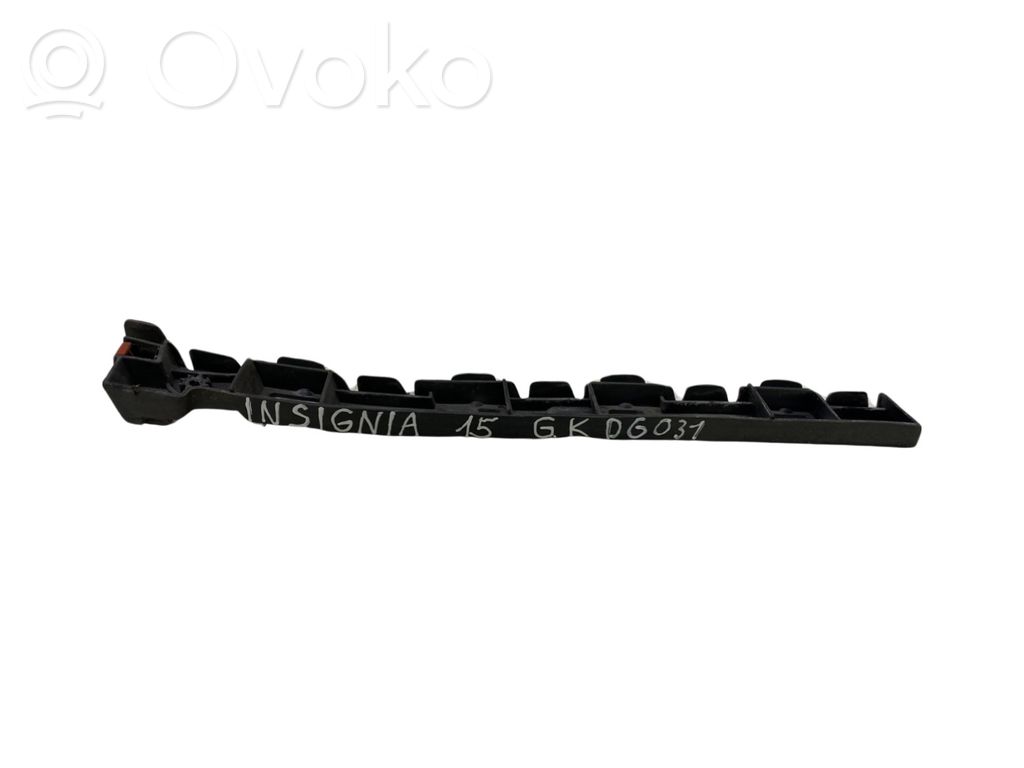 Opel Insignia A Rear bumper mounting bracket 