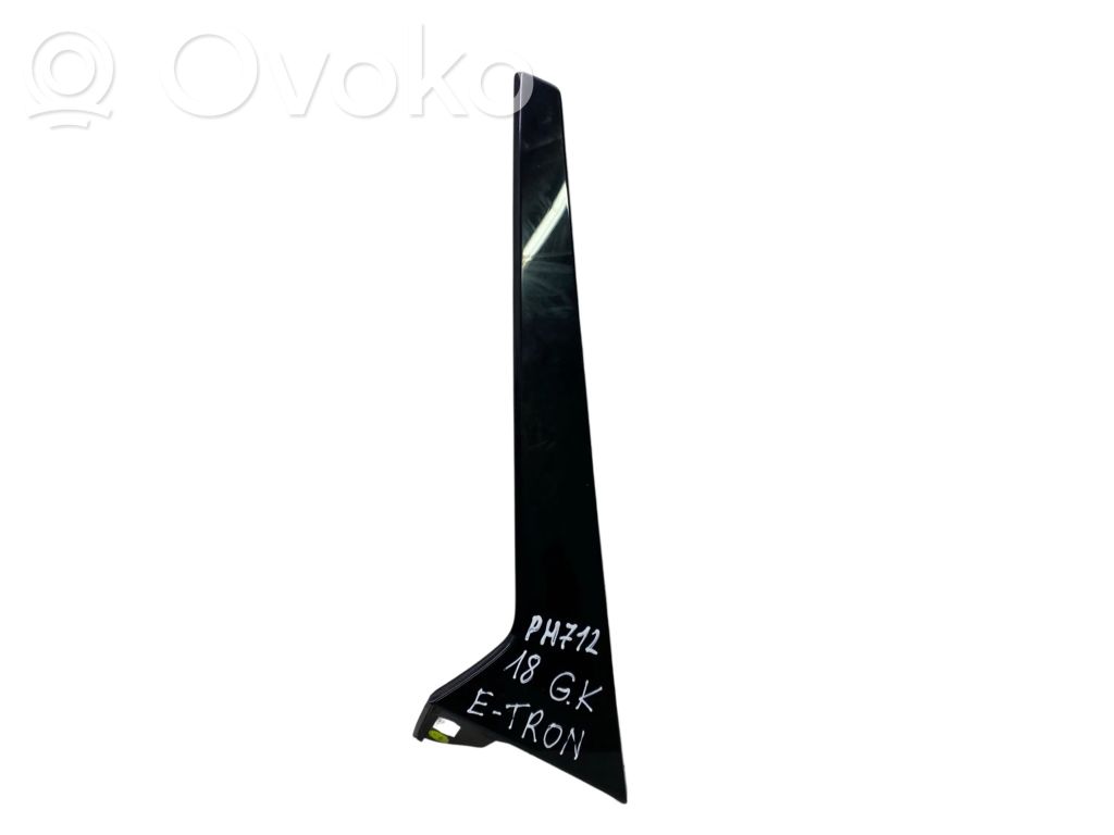 Audi e-tron Tailgate trim 