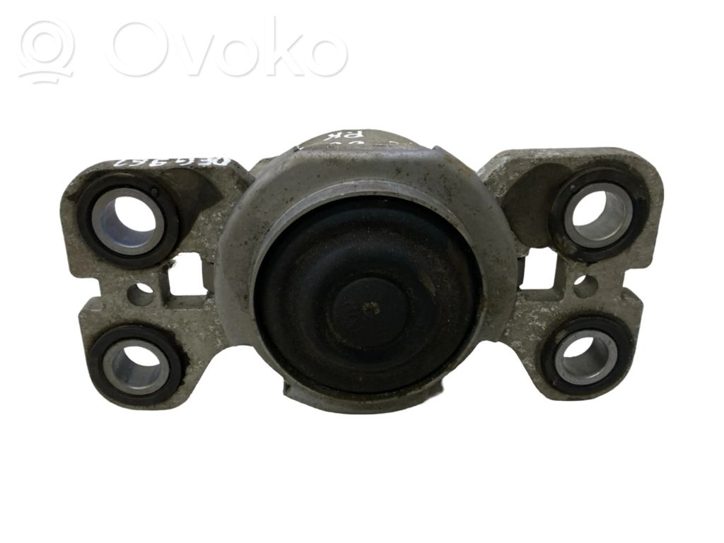 Volvo XC60 Engine mount bracket 