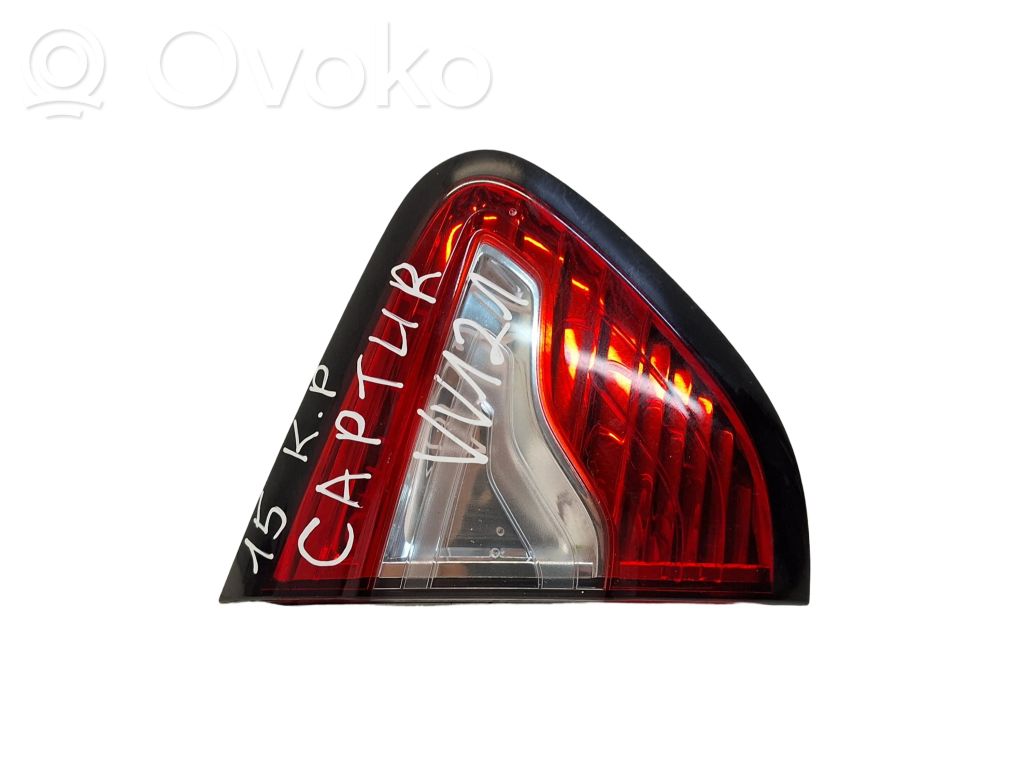 Renault Captur Galinis žibintas dangtyje 