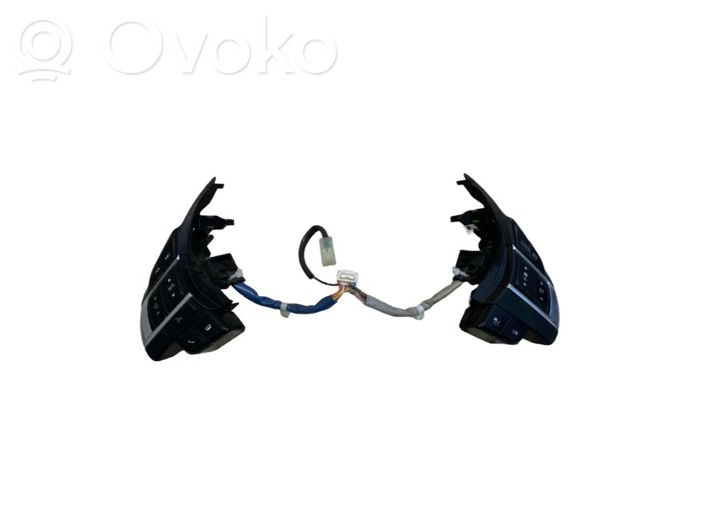Boutons / interrupteurs volant   75E559,751609
