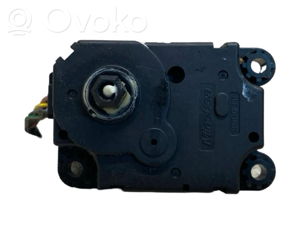 Nissan Qashqai Silniczek nagrzewnicy 