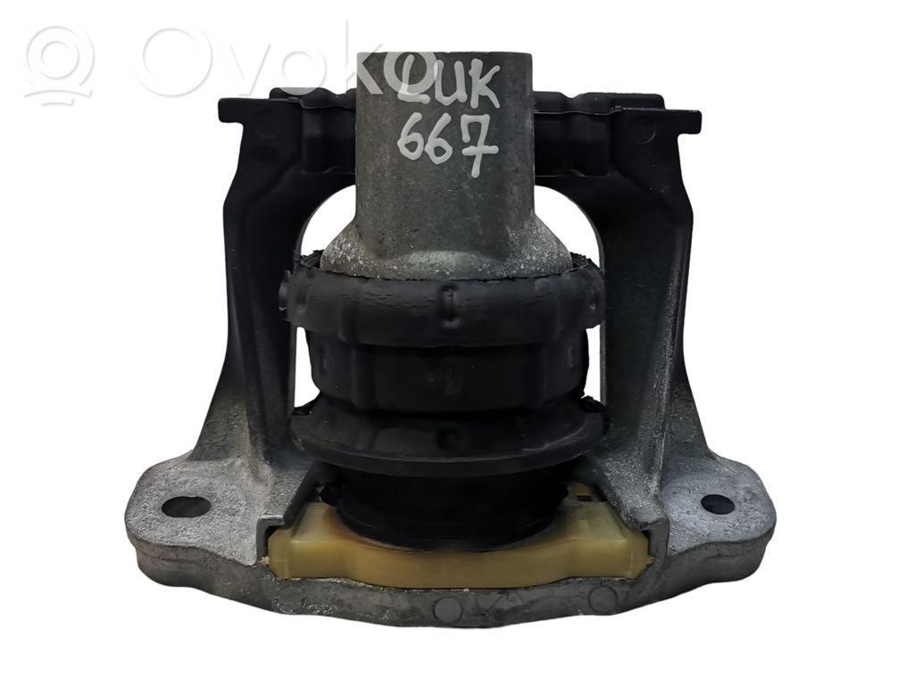 Volvo S60 Engine mount bracket 
