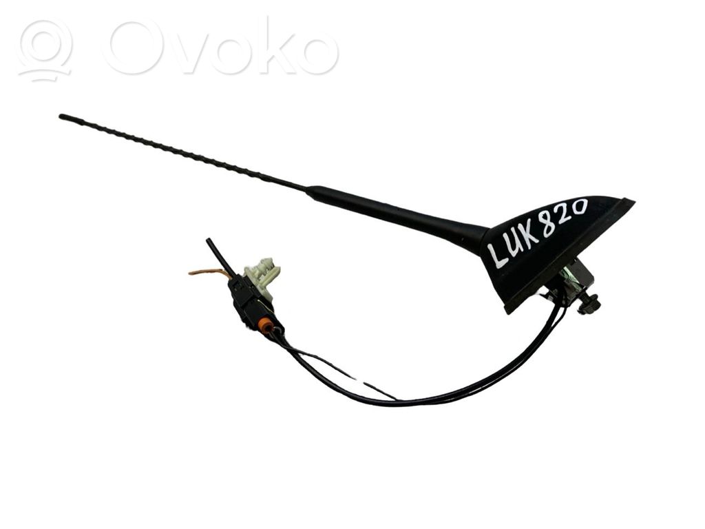 Ford Grand C-MAX GPS-pystyantenni 