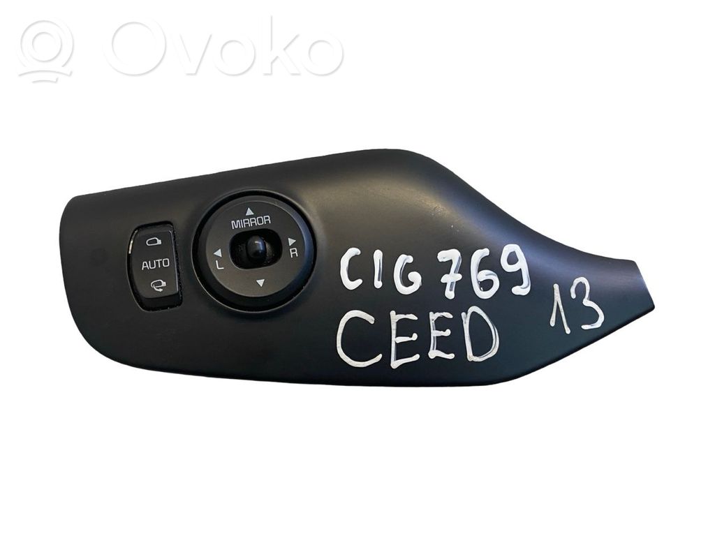 KIA Ceed Wing mirror switch 