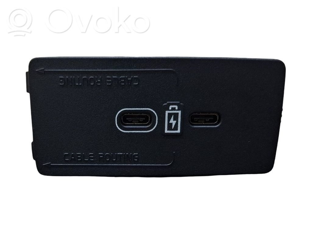 Enchufe conector USB   P32375814,S01377992,41049760