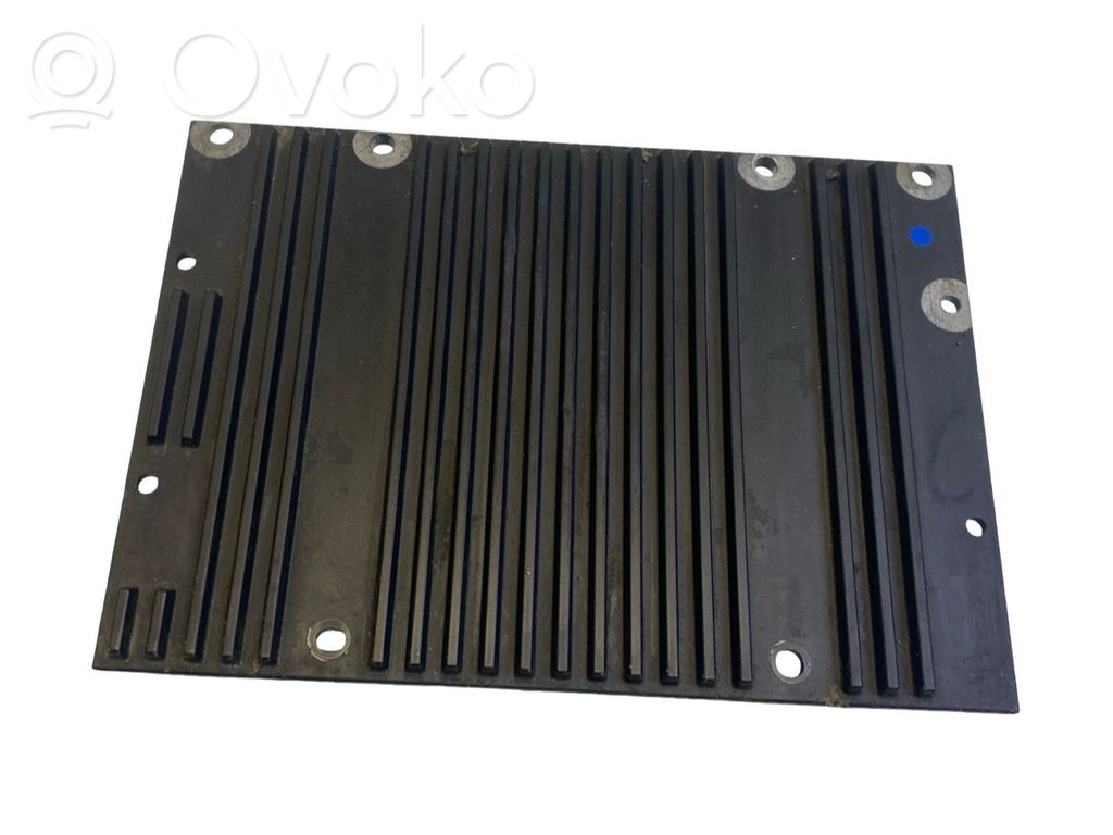 Volvo XC90 Garso stiprintuvas 