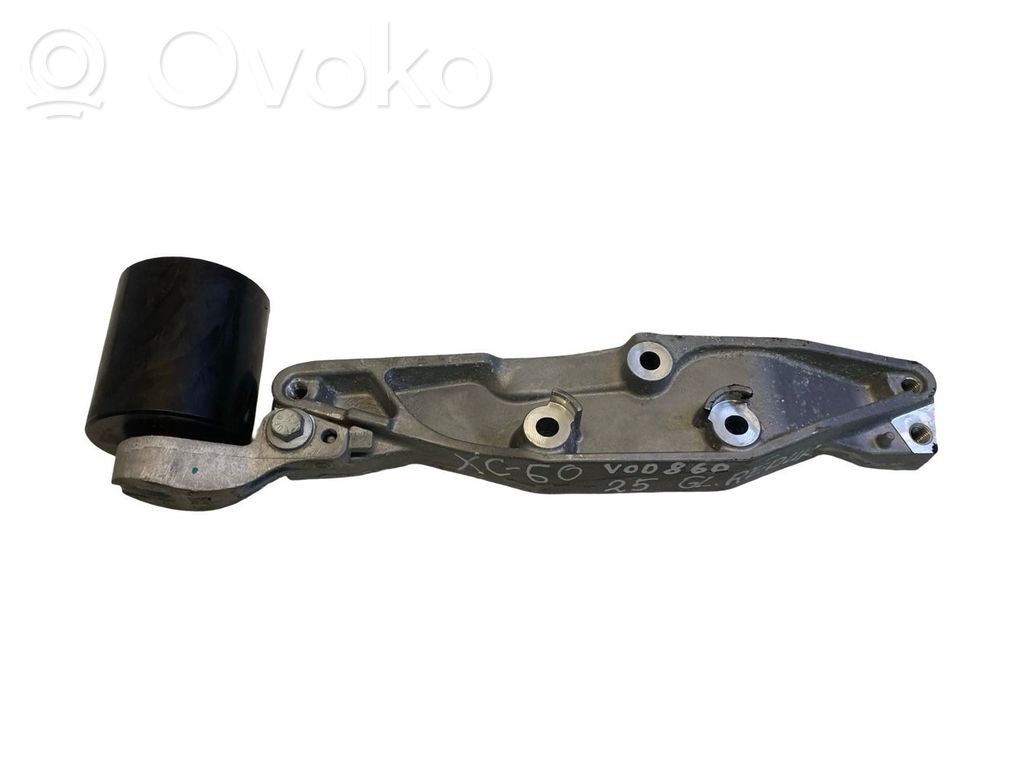 Volvo XC60 Rear differential/diff mount bracket 