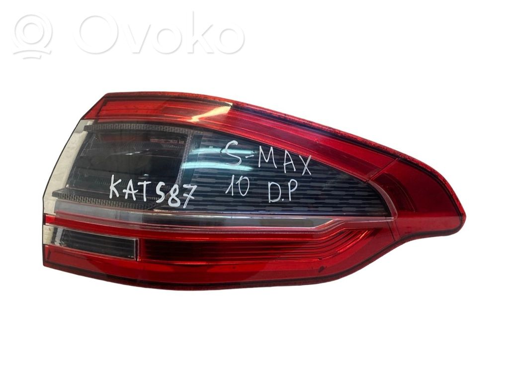 Rear/tail lights   AM2113404,2SD010305