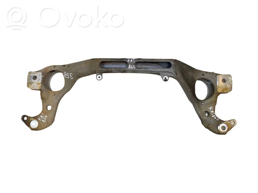 Volkswagen Touareg II Engine mounting bracket 