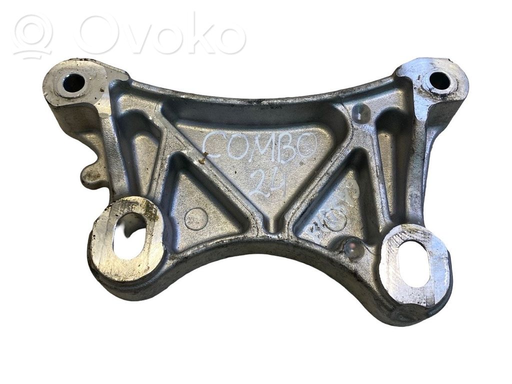 Engine mounting bracket   9830282180