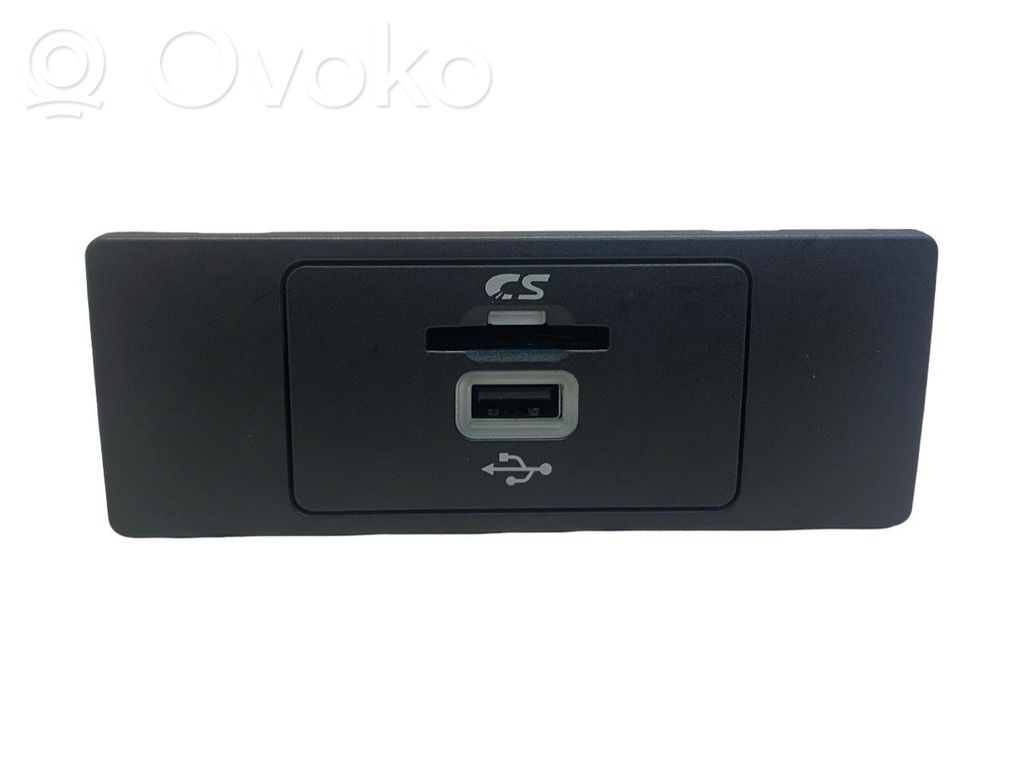 Ford Mondeo MK V USB socket connector 