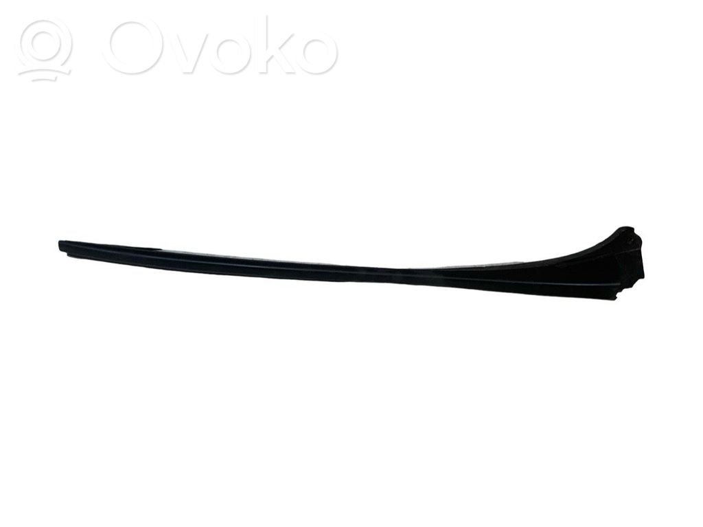 Opel Vivaro Windshield trim 