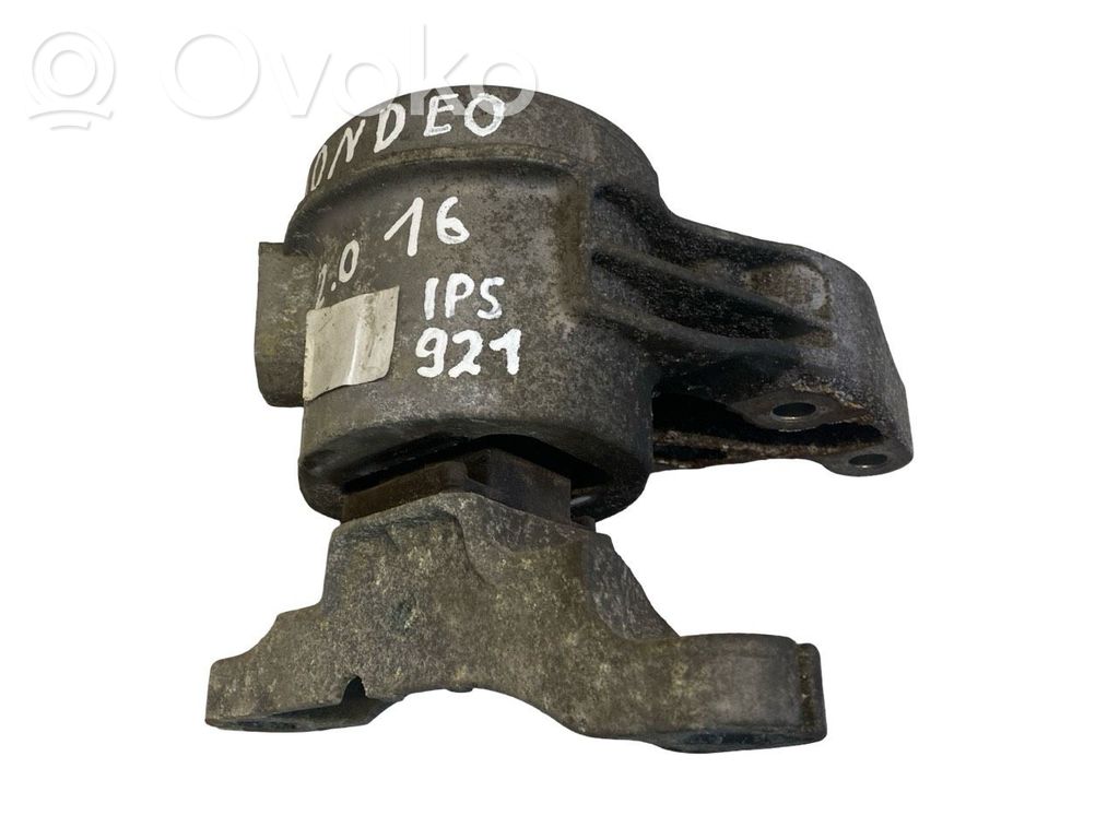 Engine mount bracket   DS736F012