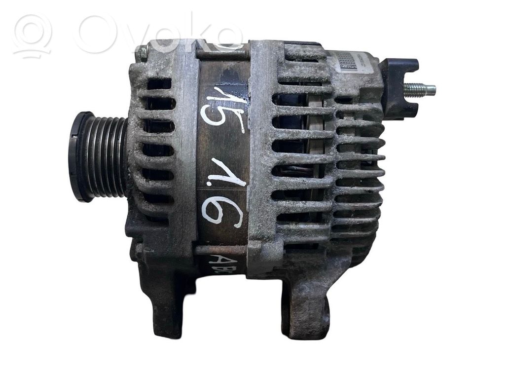 Opel Vivaro Generator/alternator 