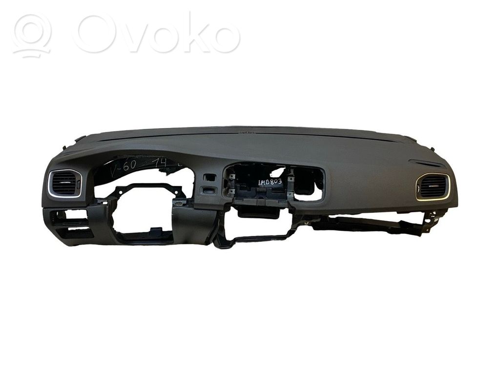 Volvo V60 Kojelauta 