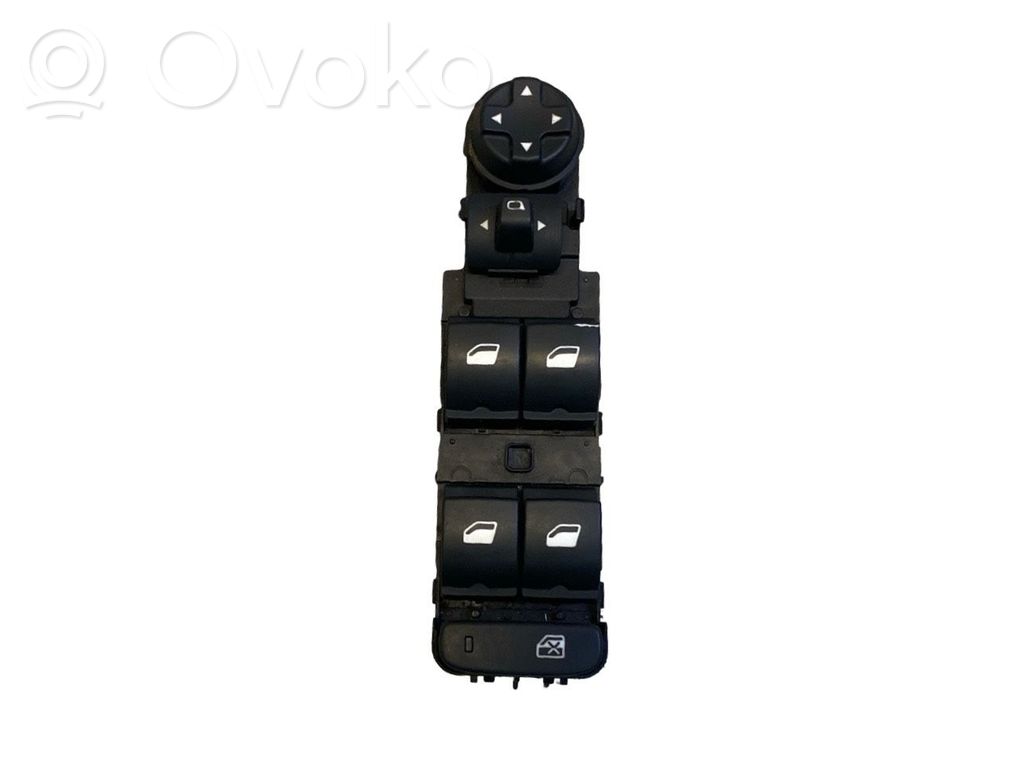 Opel Crossland X Electric window control switch 