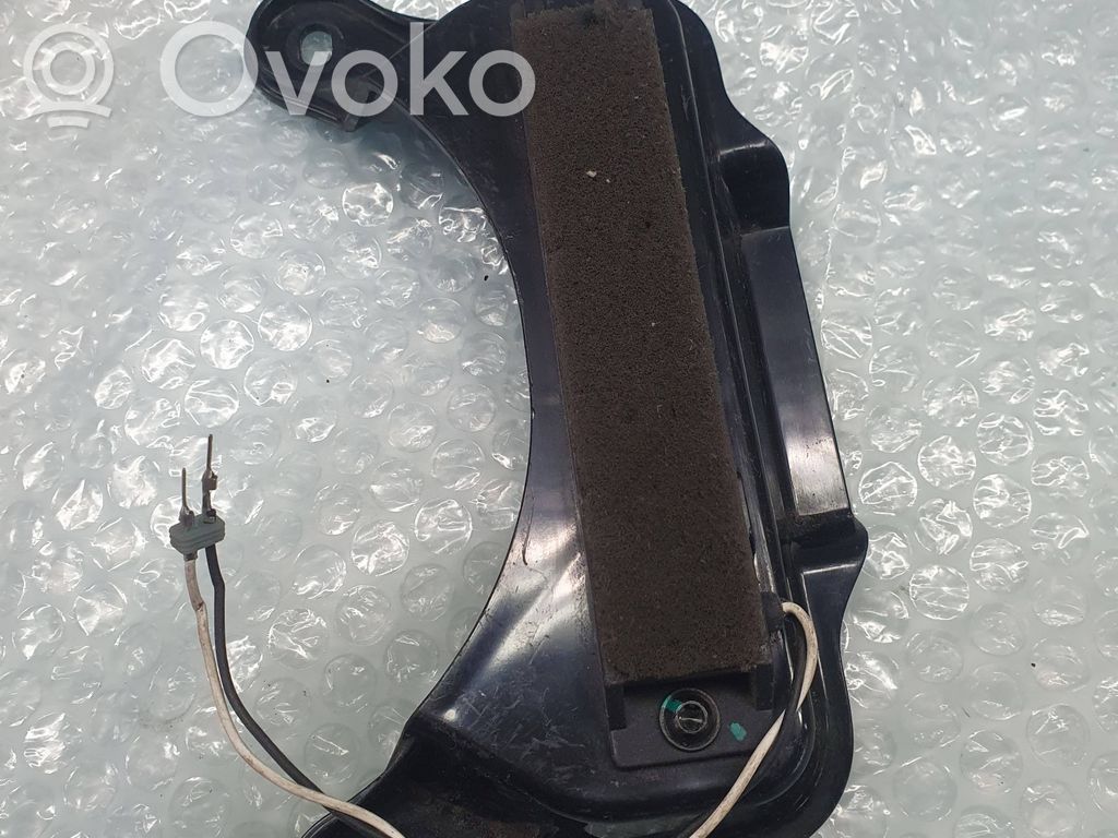 Tesla Model S Aerial antenna amplifier 