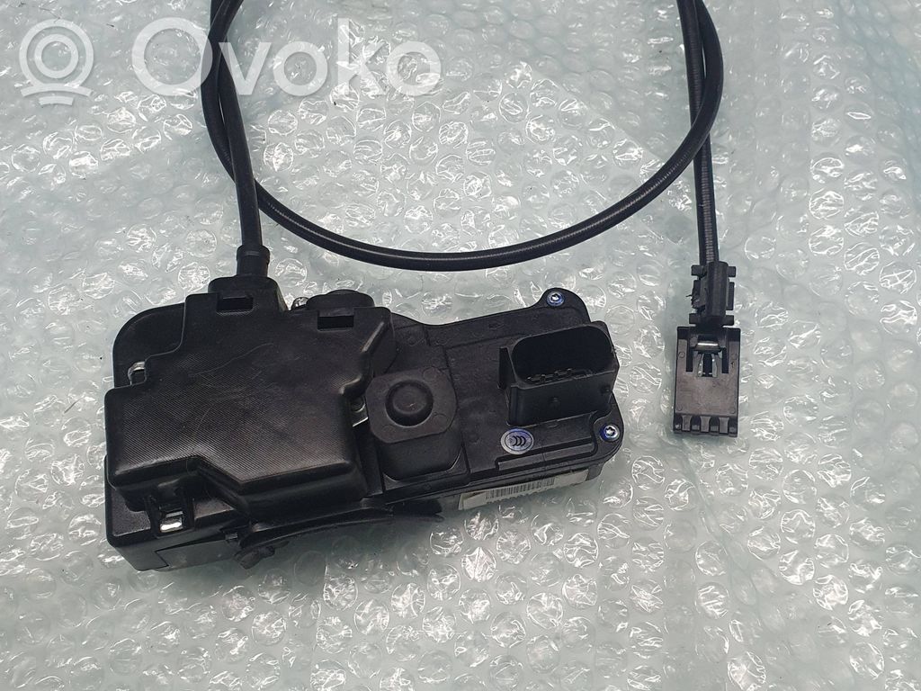 Tesla Model S Galinių durų spyna 