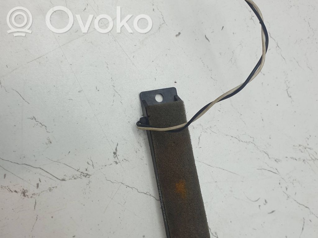 Tesla Model S Interjero komforto antena 
