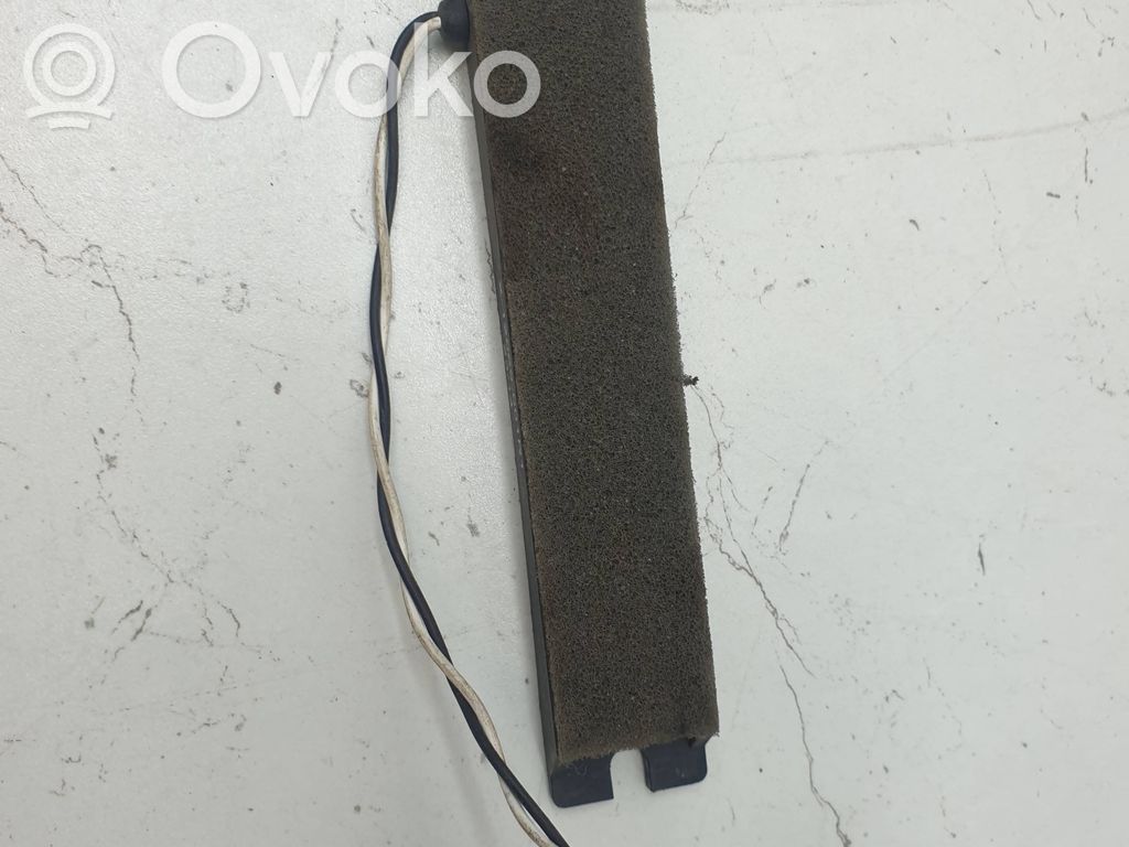 Tesla Model S Interjero komforto antena 