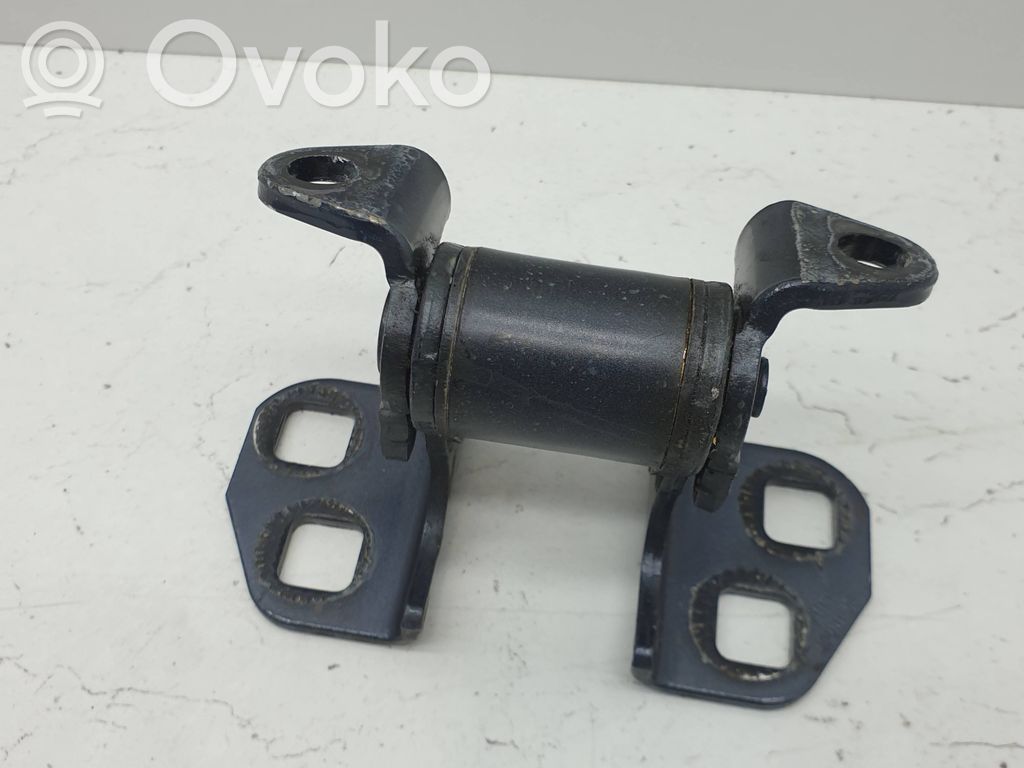 Front door upper hinge   1120038