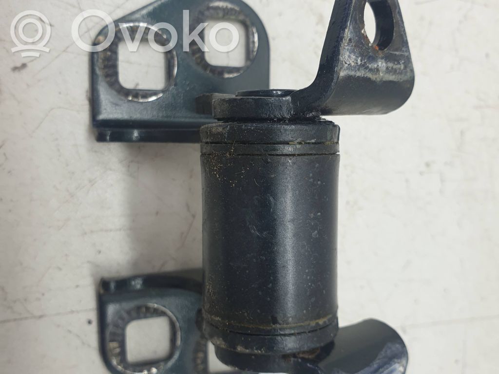 Front door upper hinge   1120038