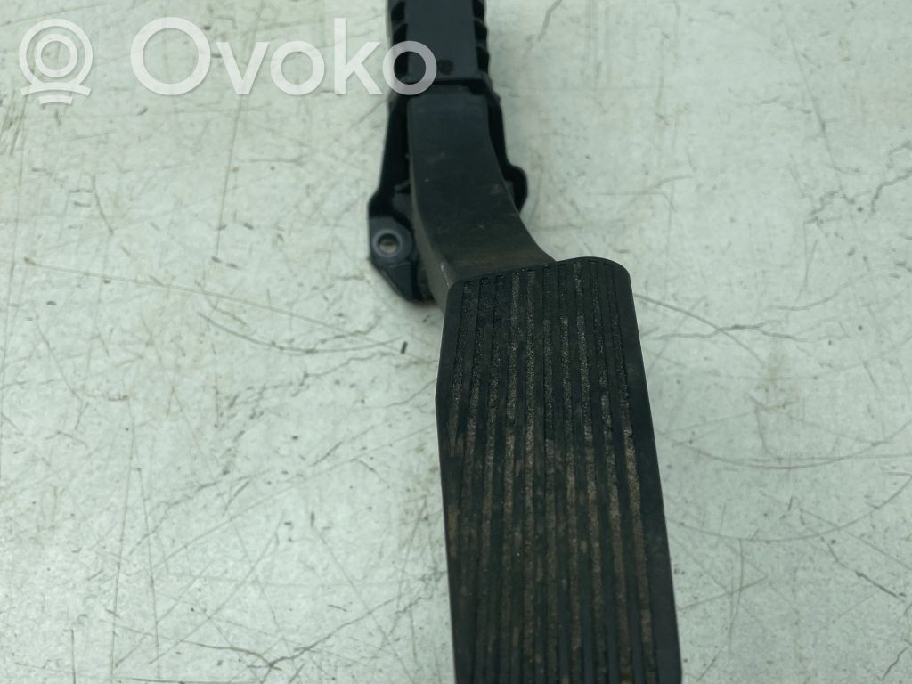 Chrysler Pacifica Accelerator throttle pedal 