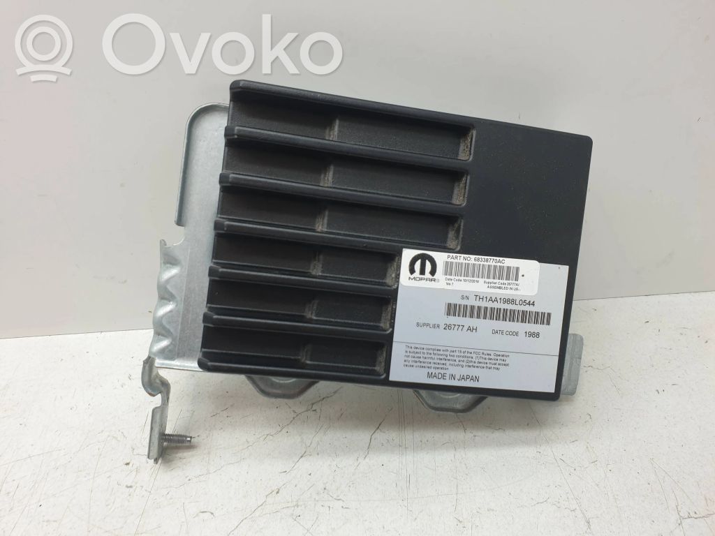 Chrysler Pacifica Sound amplifier 
