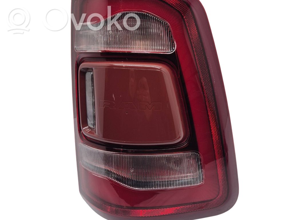 Ram 1500 DT Galinis žibintas kėbule 
