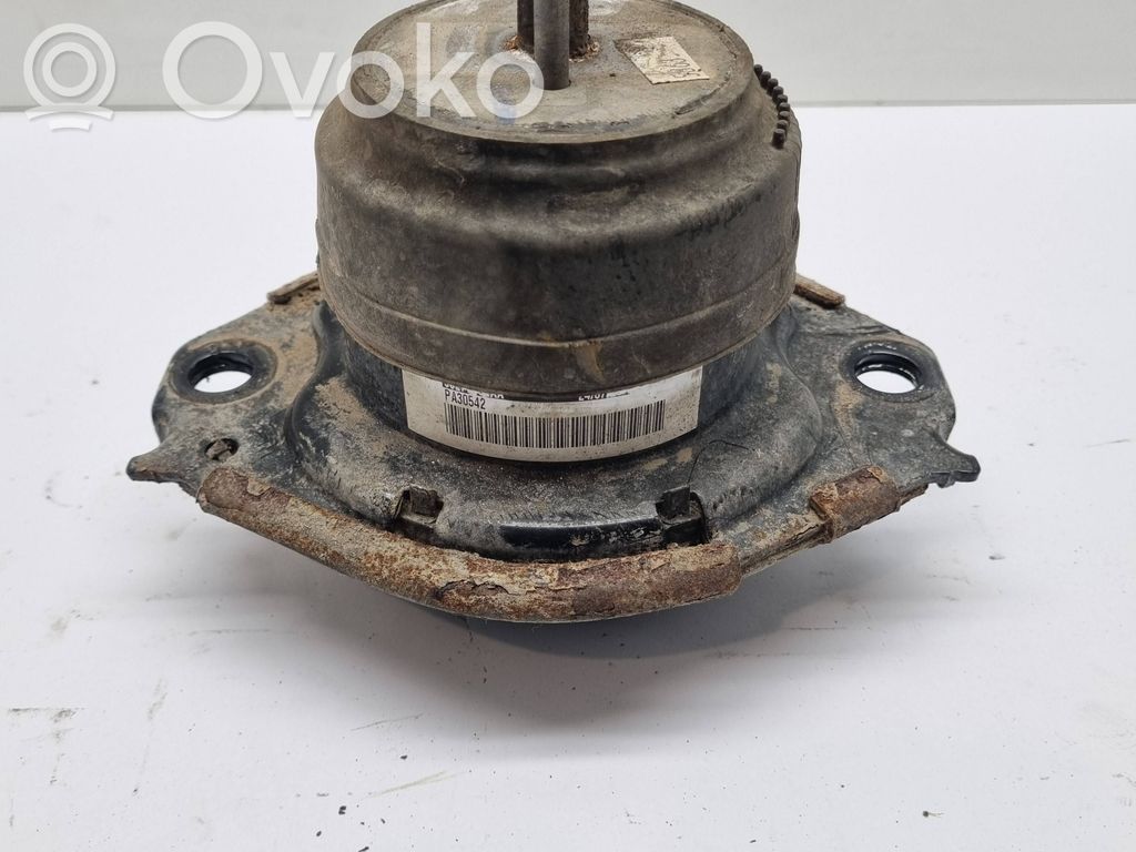 Dodge Charger Engine mount bracket 