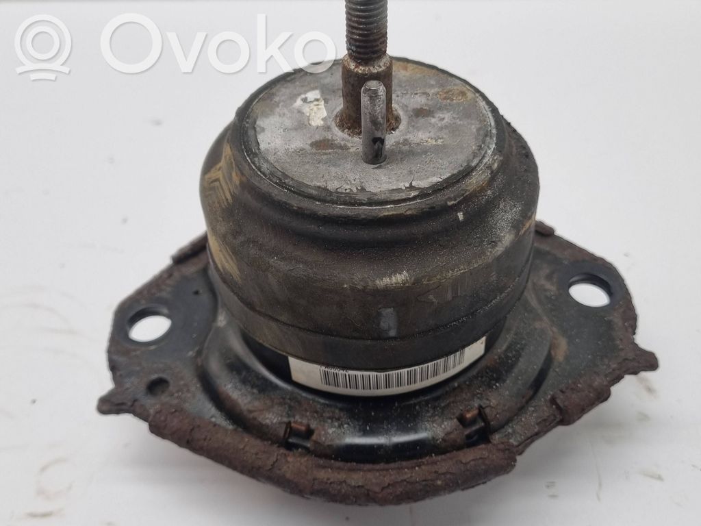 Dodge Charger Engine mount bracket 