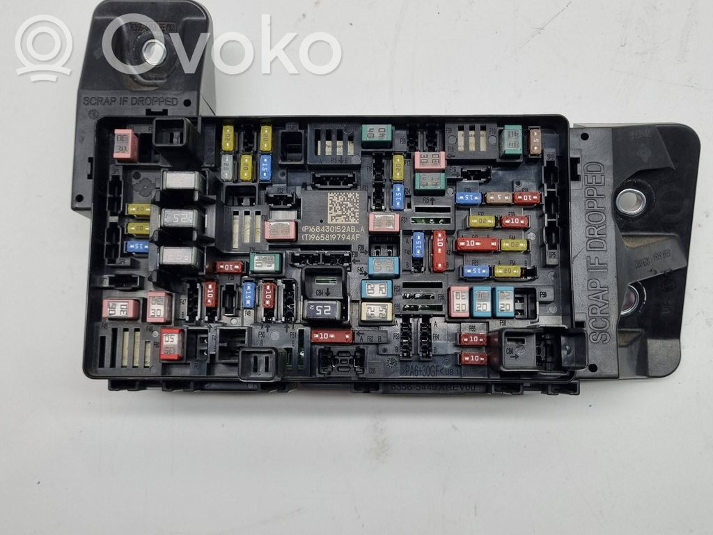 Ram 1500 DT Módulo de fusible 