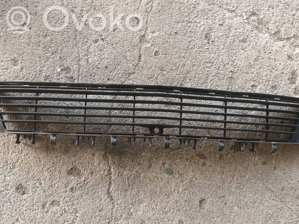 Opel Vectra C Kratka dolna zderzaka przedniego 