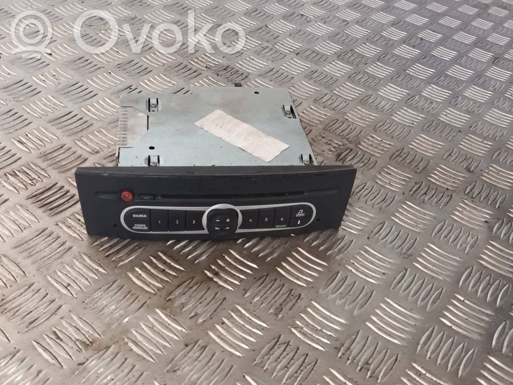 Renault Laguna II Panel / Radioodtwarzacz CD/DVD/GPS 