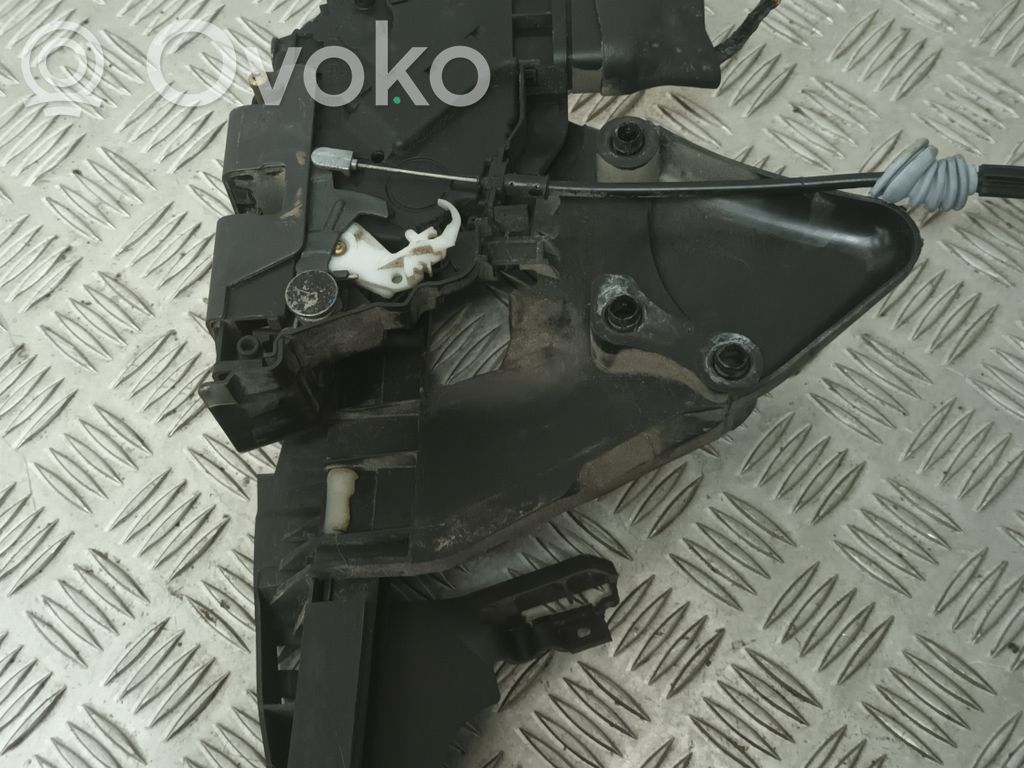 Volvo V50 Priekinė durų spyna 