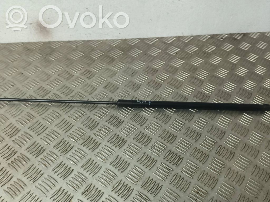 Volkswagen PASSAT B6 Siłownik maski przedniej 