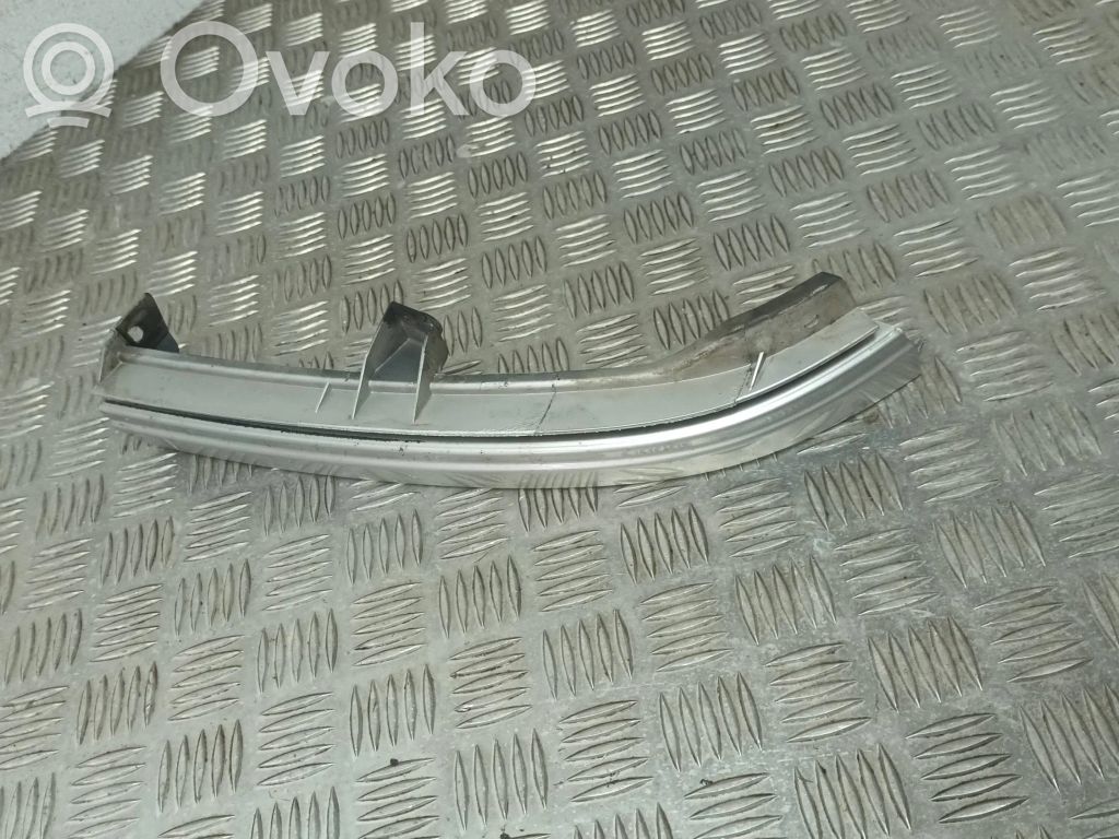 Opel Zafira A Listwa pod lampę przednią 