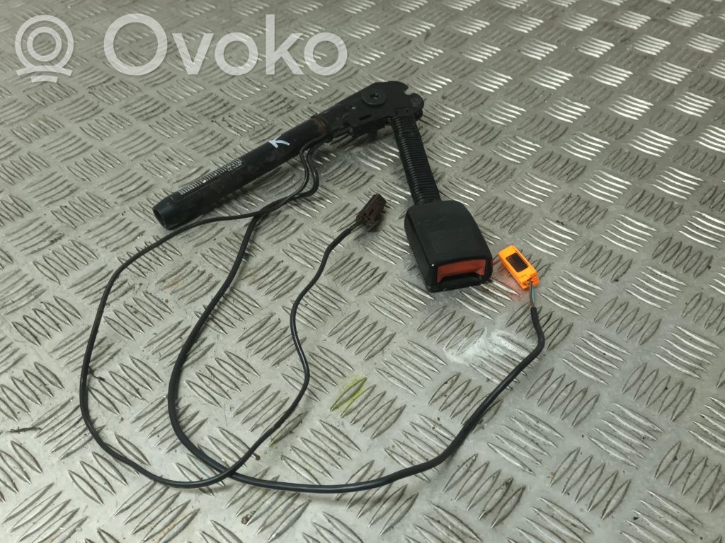 Ford Focus C-MAX Front seatbelt buckle 