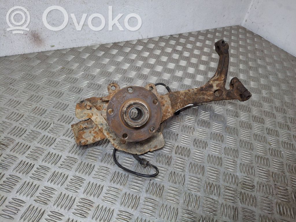 Audi A4 S4 B5 8D Fuzetă butuc roată față 