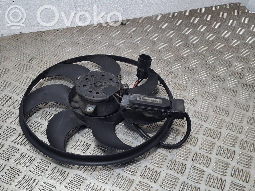 Ford Focus C-MAX Elektrisks radiatoru ventilators 
