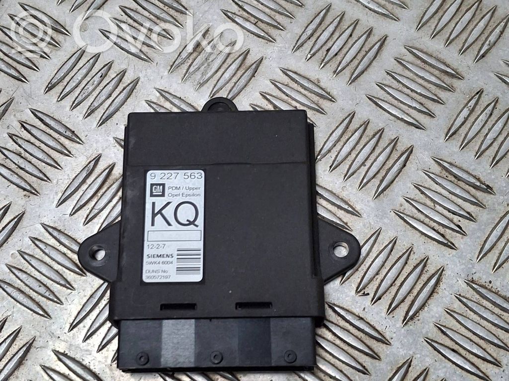 Opel Vectra C Door control unit/module 
