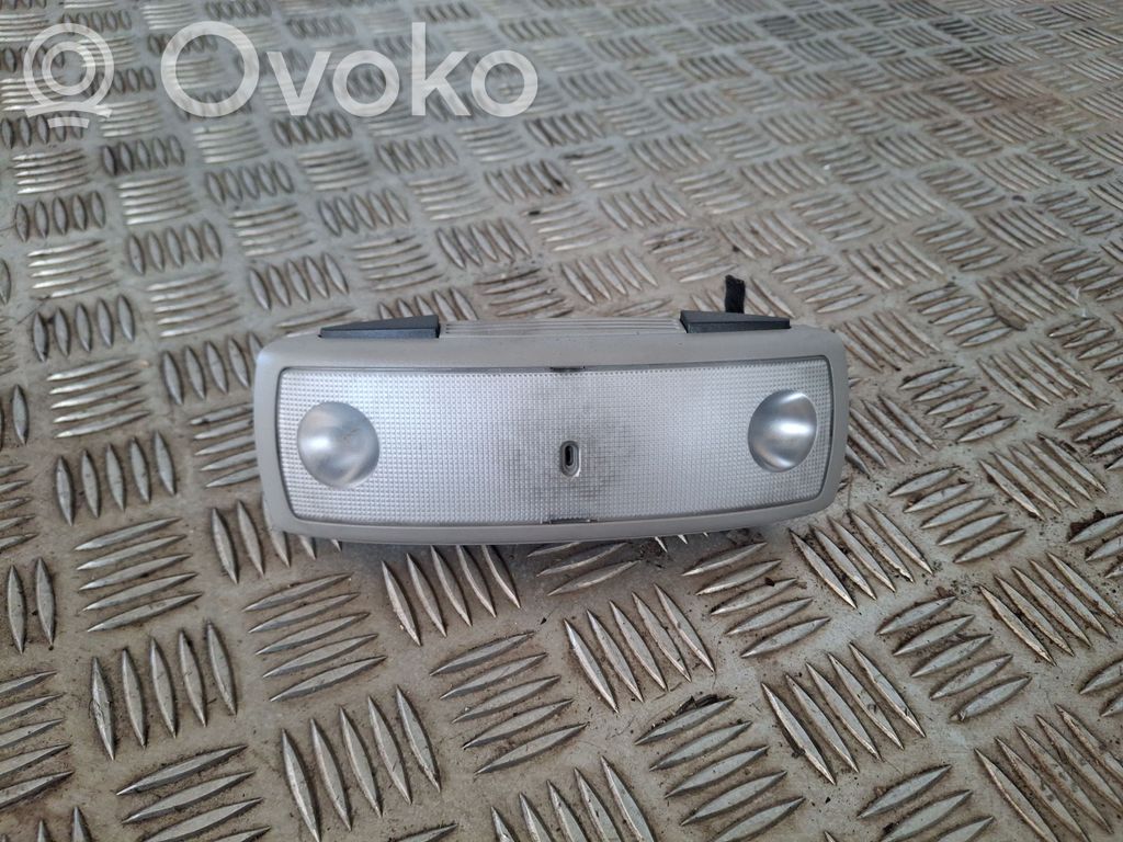 Volvo S60 Luz del asiento trasero 
