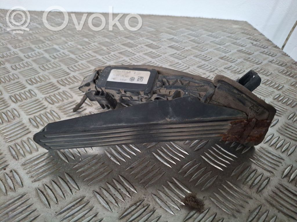 Volkswagen Caddy Gaspedal 
